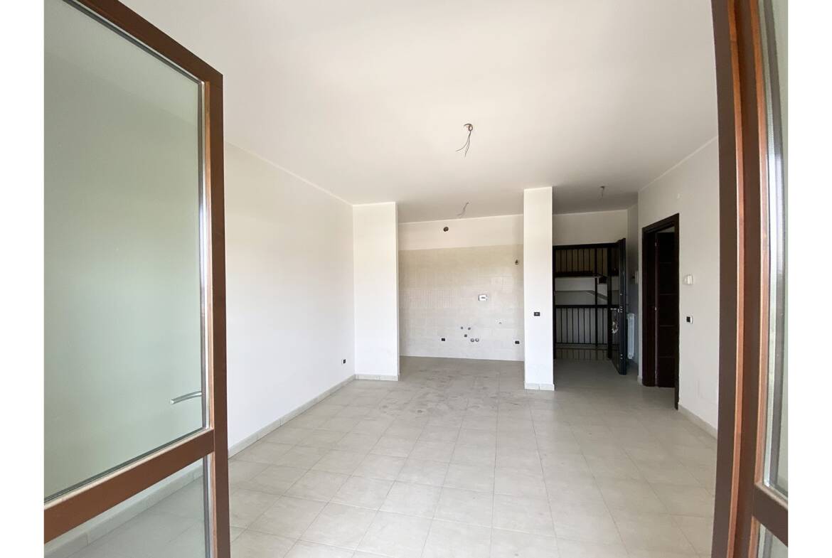 attico trilocale roma est