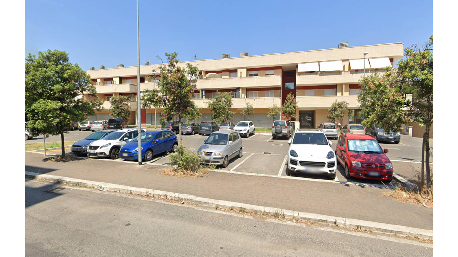 negozio roma san basilio