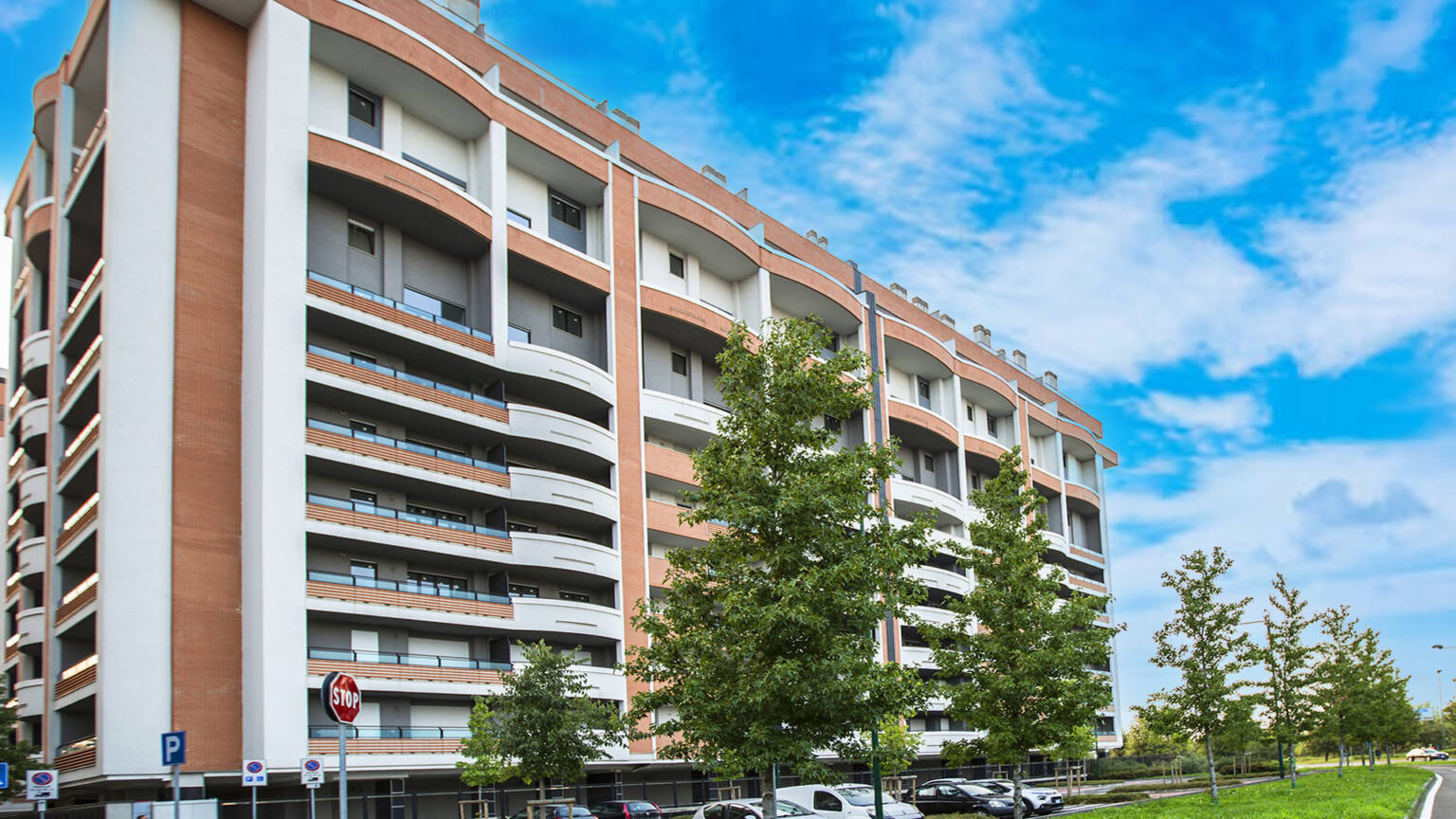 Deca milano Z7 facciata