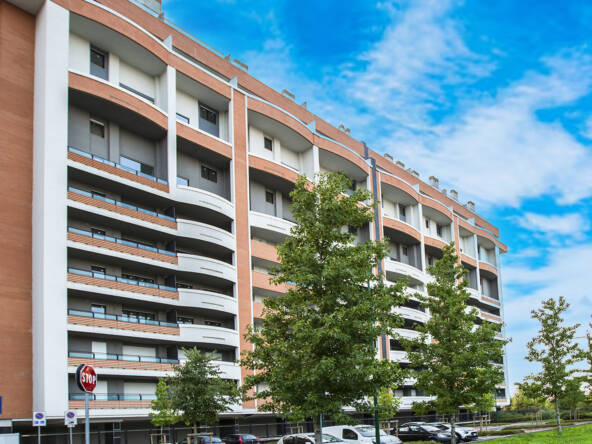 Deca milano Z7 facciata